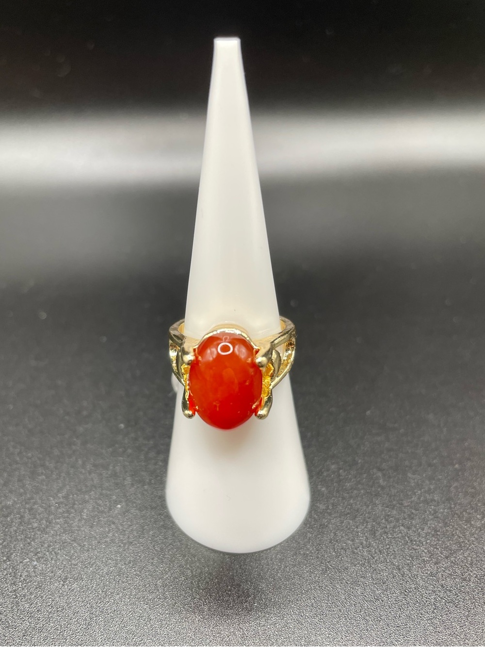 Beautiful Women’s Gold Colored Carnelian Ring Size 5